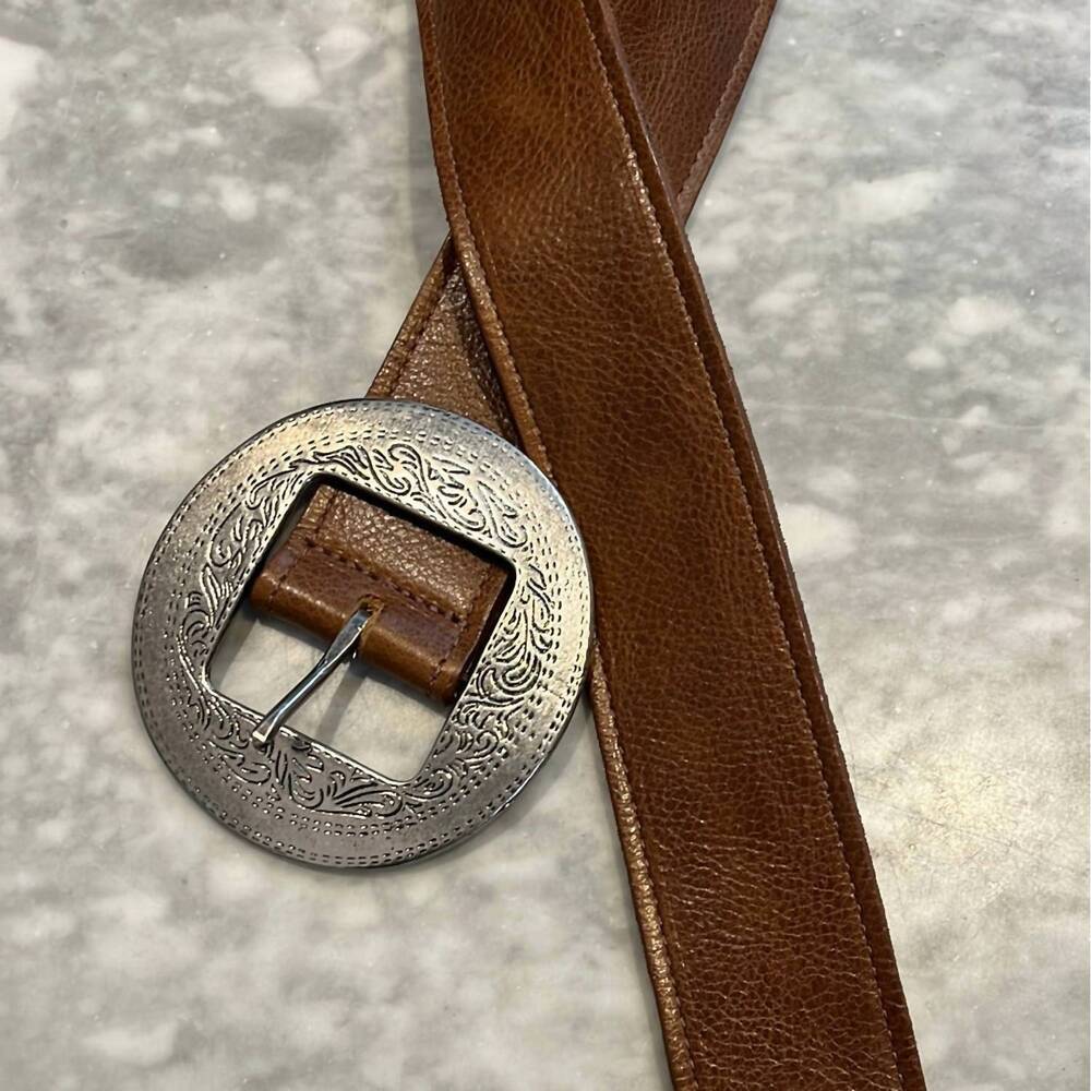 Brown Leather Women’s Belt with Decorative Silver-Tone Buckle - Picture 2 of 2